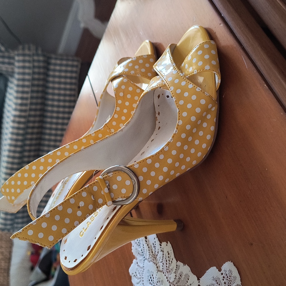Classified heels
